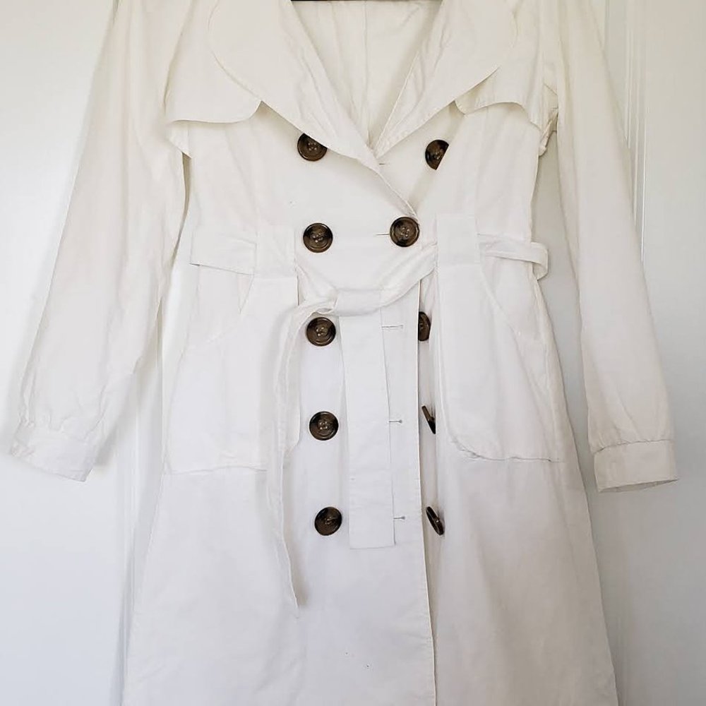 Priorities trench coat, XS white